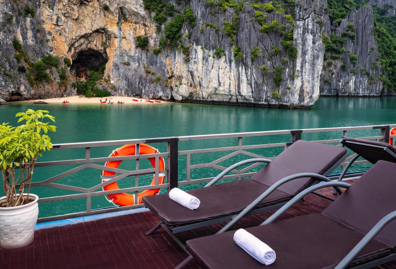 La Pandora Boutique Cruises Hotel ฮาลอง ภายนอก รูปภาพ