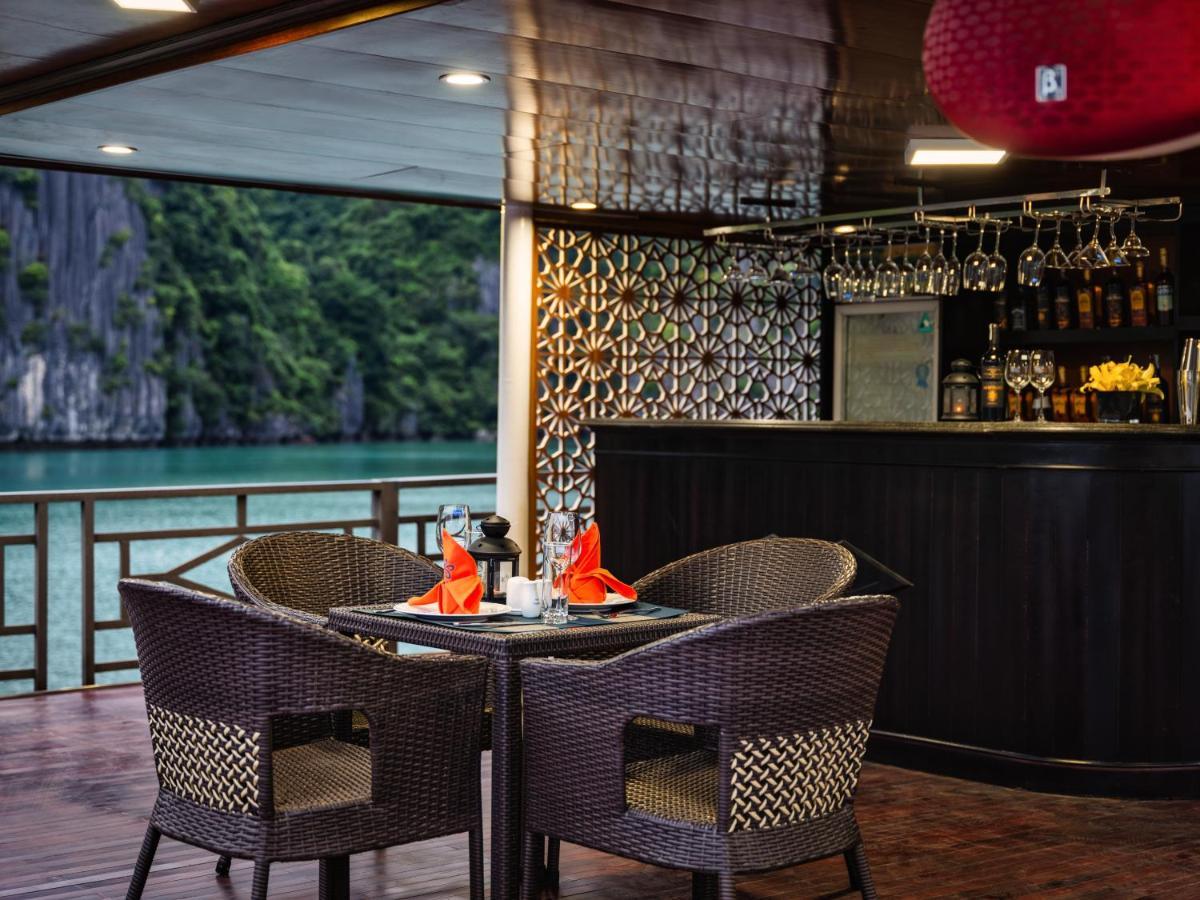 La Pandora Boutique Cruises Hotel ฮาลอง ภายนอก รูปภาพ