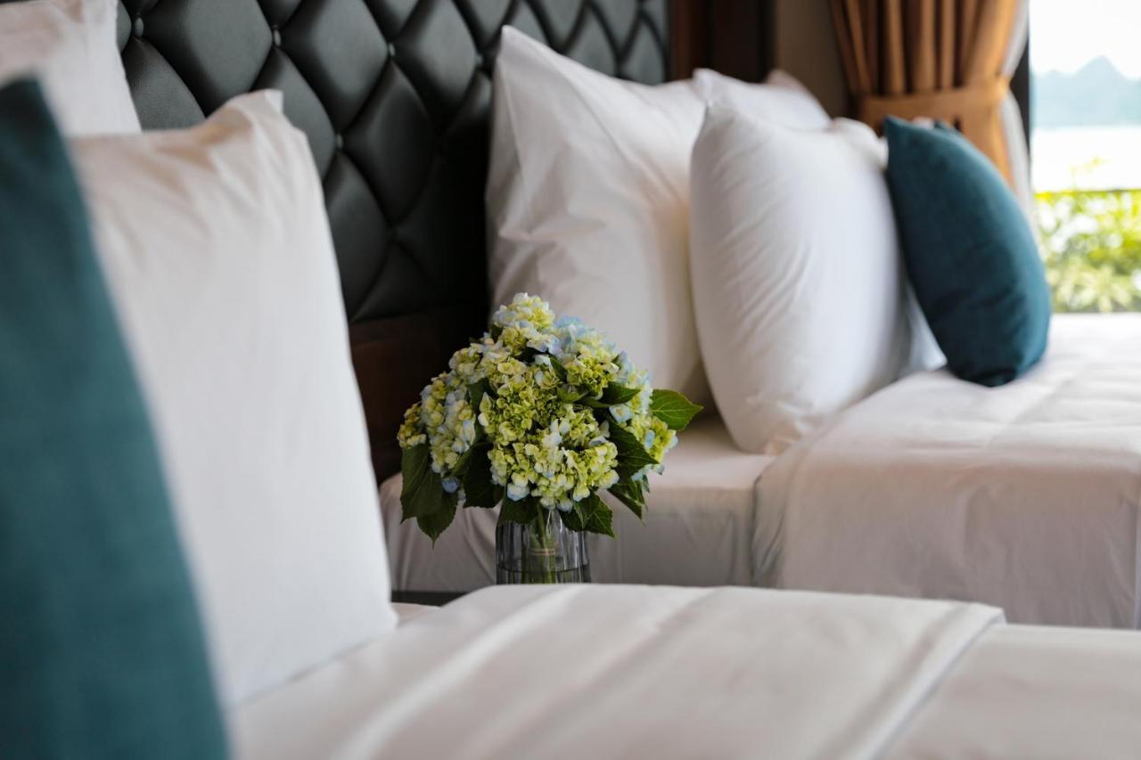 La Pandora Boutique Cruises Hotel ฮาลอง ภายนอก รูปภาพ